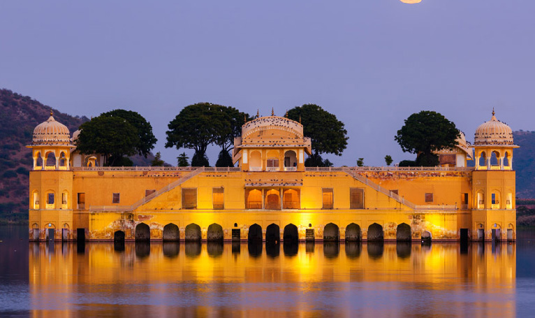 Book Essence of Rajasthan Tour  Forts, Palaces and Dreamy Deserts